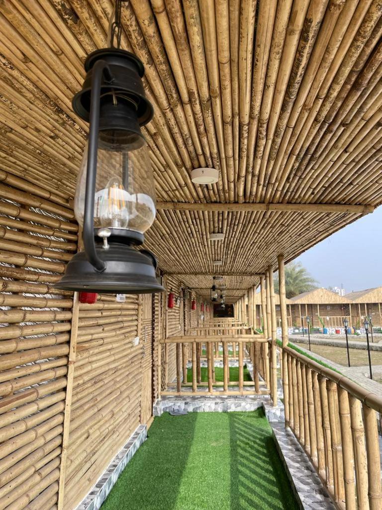 Gopika Resort Vrindāvan Extérieur photo