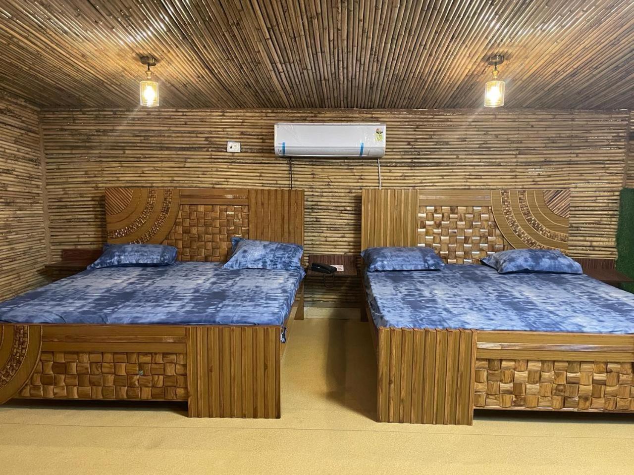 Gopika Resort Vrindāvan Extérieur photo